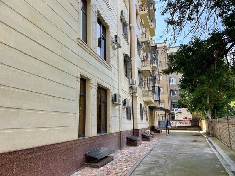 Новостройка как банковский кирпичный дом, квартира 3 комнат 