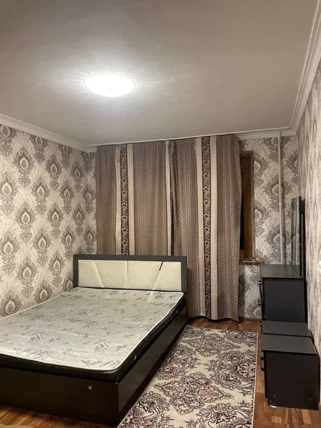 Chilonzor 20-kvartal kvartira ijaraga beriladi. <br />
1 xon