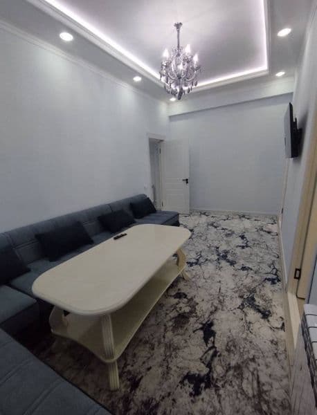 Паркентский<br />
Никто не жил <br />
Все новое<br />
2/2/9<