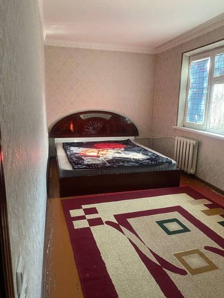 Yakkasaroy Milliy universiteti yaqinida kvartira bor <br />
