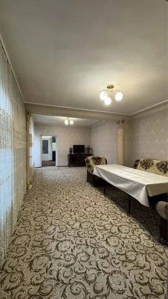 Квартира сдаётся на долгосрочное <br />
С удобной локации <b