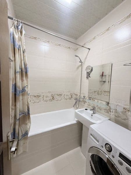 Чиланзар 9-квартал<br />
Ор-р: Чиланзар РУВД<br />
Не далеко — фото 2