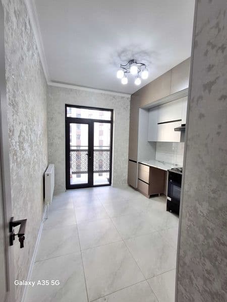 Arendaga kvartira Urikzor bozor yonida 16 etajka 8 etaj, 2 x