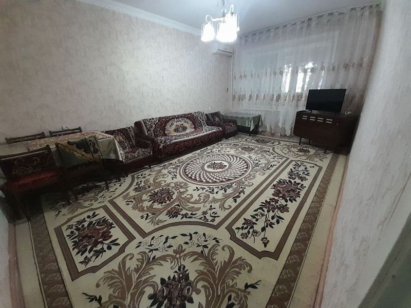 Срочно<br />
Оилага арендага квартира<br />
3 хонали<br />
Г