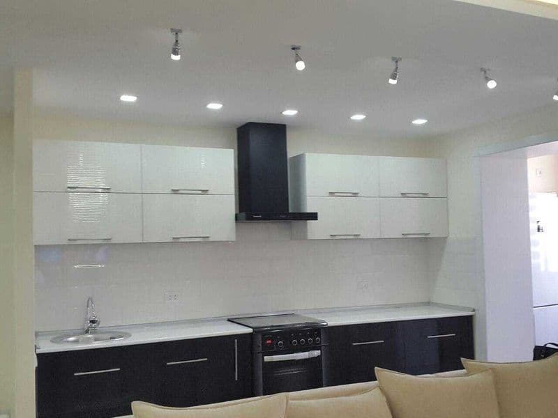 Сдается двухкомнатная квартира студия в центре города на дол — фото 3