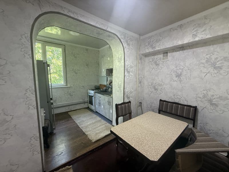 Сдам квартиру в аренду <br />
Отличная локация <br />
Все по — фото 3