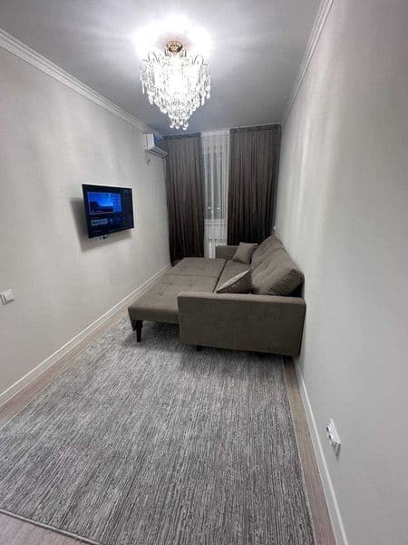 Сдаётся 2-комнатная квартира в современном доме, район Алмаз — фото 3