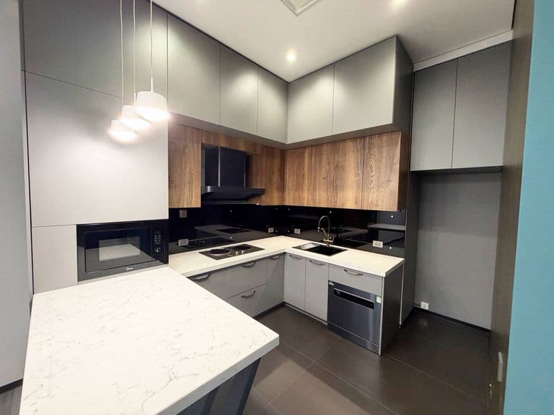 Новая квартира с новым ремонтом <br />
<br />
В квартире всё