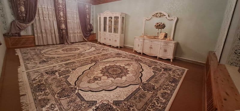 Beruniy metroga yaqin Huvaydo mahallada hovliga kvartirant q