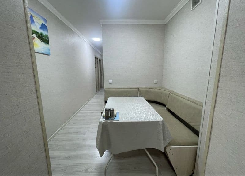 Сдаётся шикарная 1-комнатная квартира в Новостройка<br />
<b — фото 2