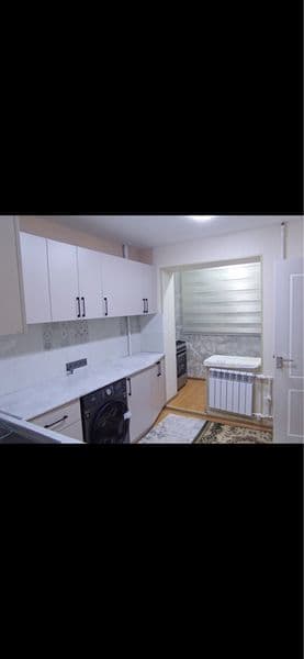 Кирпичный дом ,средний этаж,свободная парковка 350 ,новый ре