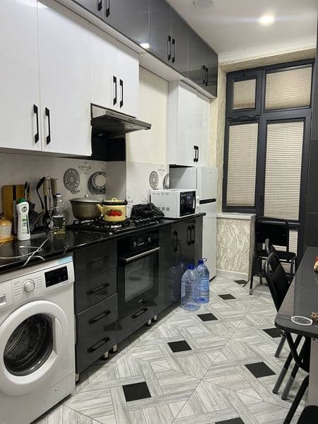 1 xona bosh. Narxi 300$, agar adelni qizla bo'lsa kelishamiz — фото 5