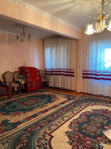 Аренда 5/8/8 Цена: 450$<br />
Семье, девушкам, парням  <br /