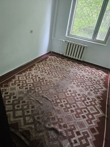 Sebzor dahasi arenda 3xona  makler xizmati bor 800min  insof