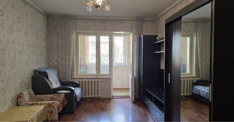 Максим Горький Пушкин метро ёнида квартира<br />
<br />
Цена