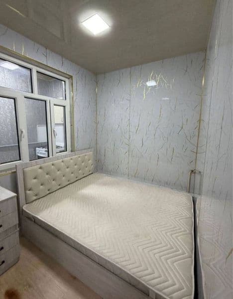 Количество комнат: 1 <br />
Жилая площадь: 60 м²<br />
Площа