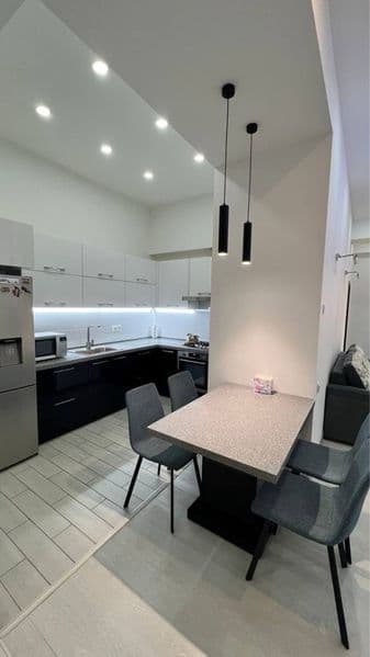 3х ком Мирабадский район <br />
3/6/10<br />
110м2<br />
800