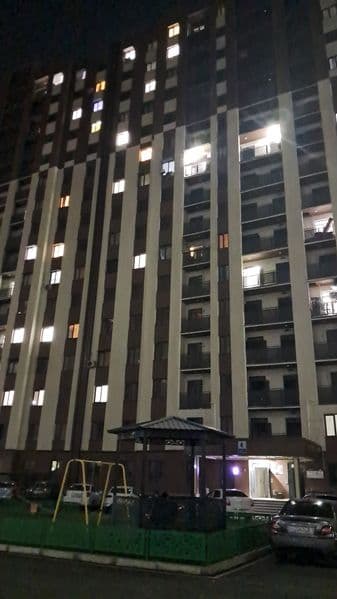 Uchtepa tumani orikzor bozor Yangi qurilgan dom 2ta xonali u