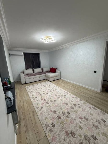 М. Горький дом рядом с выходом с метро<br />
1 комнатная<br  — фото 4