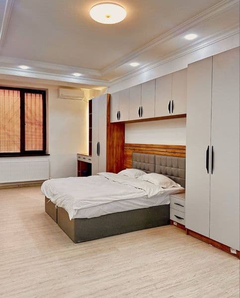 Olmazor tumanida 1 xonali uy ijaraga <br />
200$<br />
Oilag — фото 2