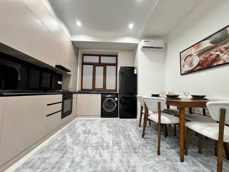 Сдаётся шикарная 2-комнатная квартира <br />
<br />
 Район:  — фото 4