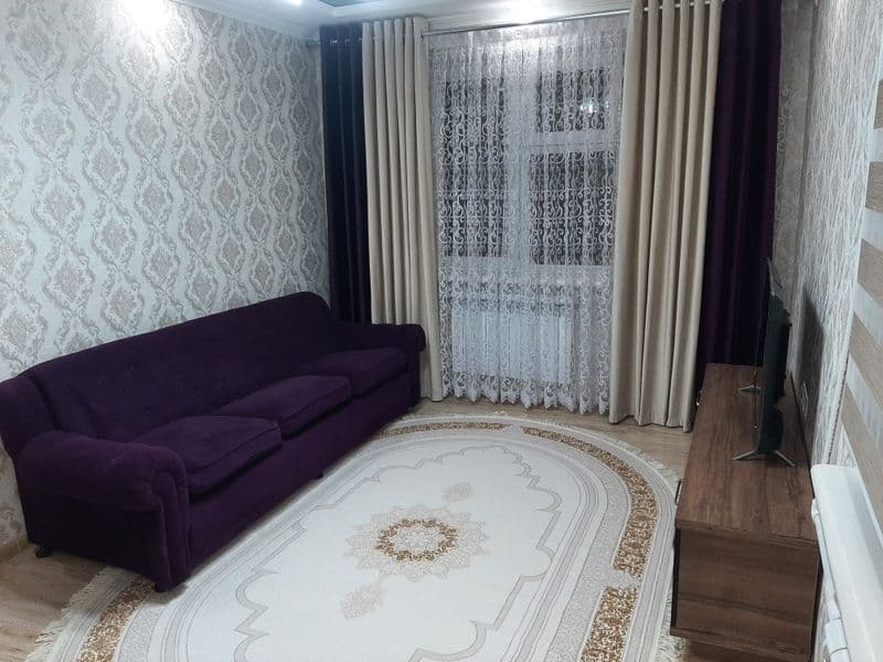 Сдаётся в аренду 2х комнатная квартира у метро, на длительны