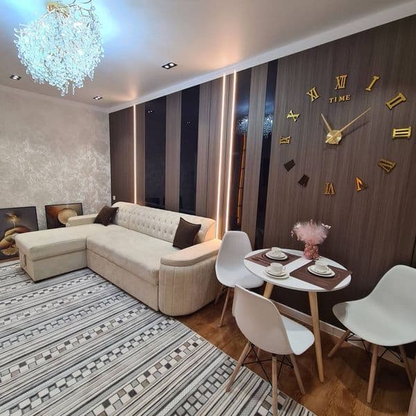 Срочно сдается квартира на долго срочно семейным или иностра