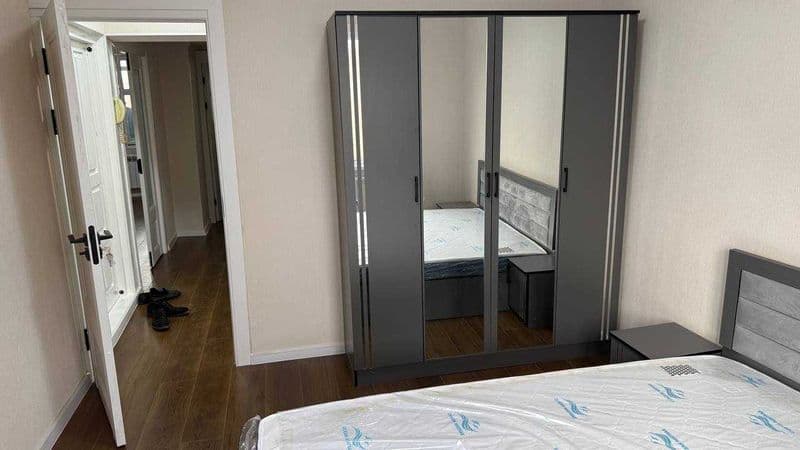 Квартира с новым ремонтом и новой мебелью. Балкон 2 на 6 мет — фото 5