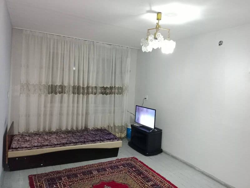 Сдаётся в аренду 1-комнатная квартира на Ялангаче . <br />
Э