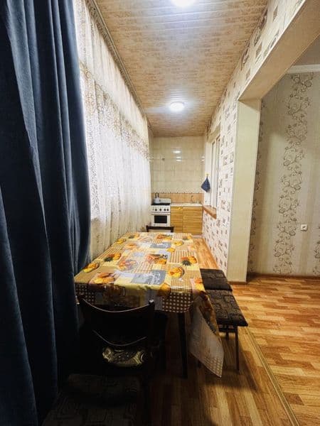 Юнусабад- 4  1-2\4\4 <br />
Квартира с обстановкой.<br />
Сд