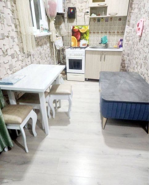 Квартира чистая, укомплектована, двор тихий, сдаётся порядоч