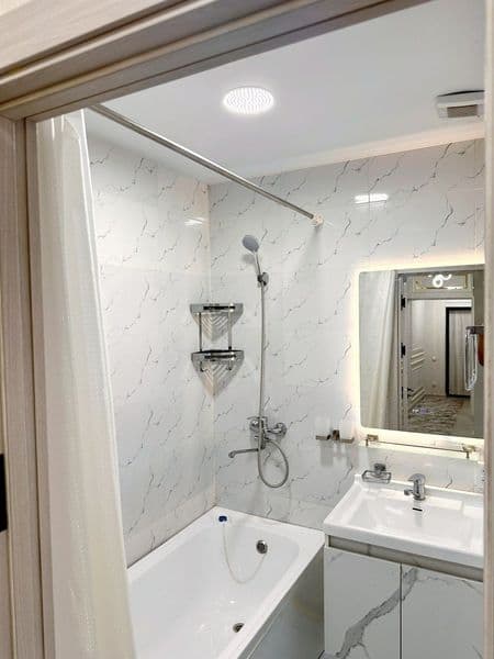 Учтепа тумани Фарход бозори ёнида тартибли инсонларга кварти — фото 4