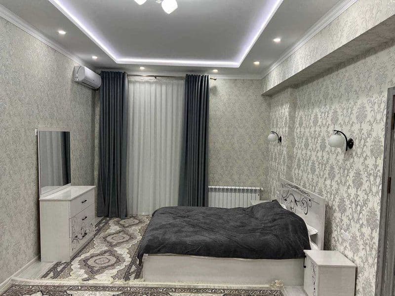 Аренда 1 комн<br />
Махтумкули 1/6/9<br />
550$<br />
Индира