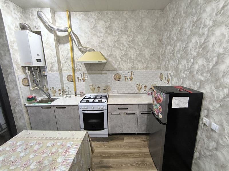 Аренда 2х комнатная квартира полу пустая Новостройка на прот — фото 2