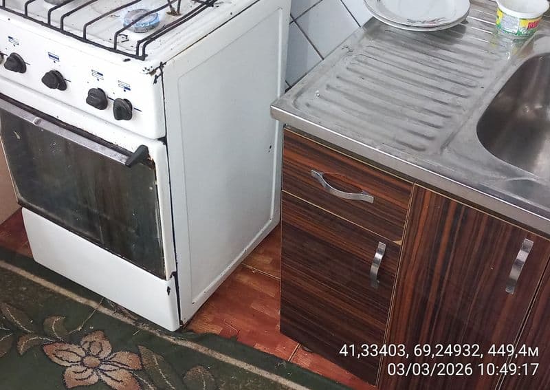 Аренда долгосрочная <br />
3 комнатная <br />
Холодильник им