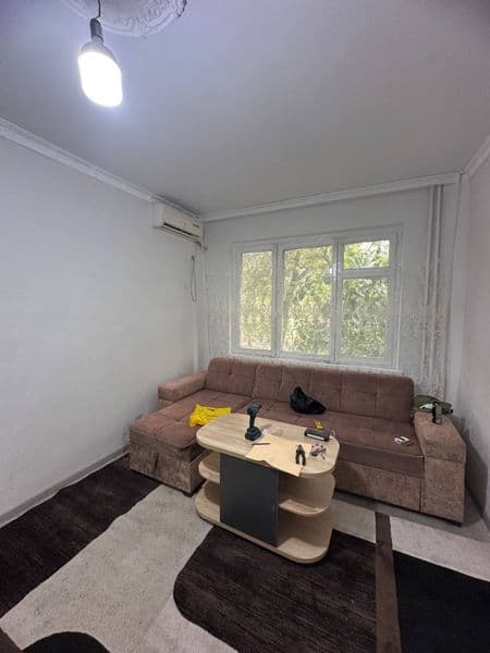 Район - Алмазарский<br />
Ориентир - Сой бой<br />
Комнат - 