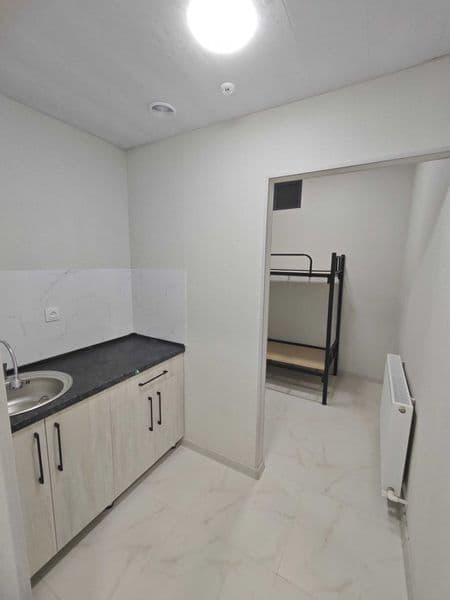 Сдаётся отдельная комната в хостеле на Паркентском. Без коми