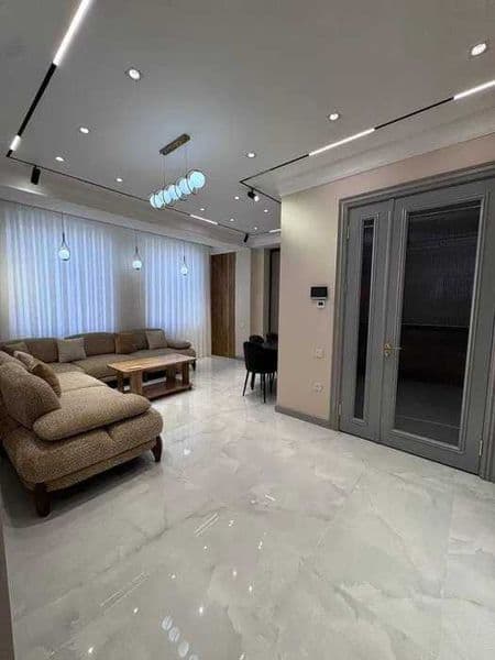 Сдаётся КЛАССНАЯ квартира<br />
<br />
• Район: Яккасарайски