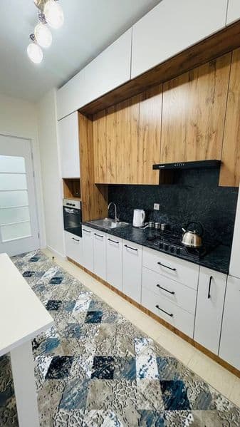 Olmazor city 2xona 66kv akuratni odamga beriladi orendaga. 6