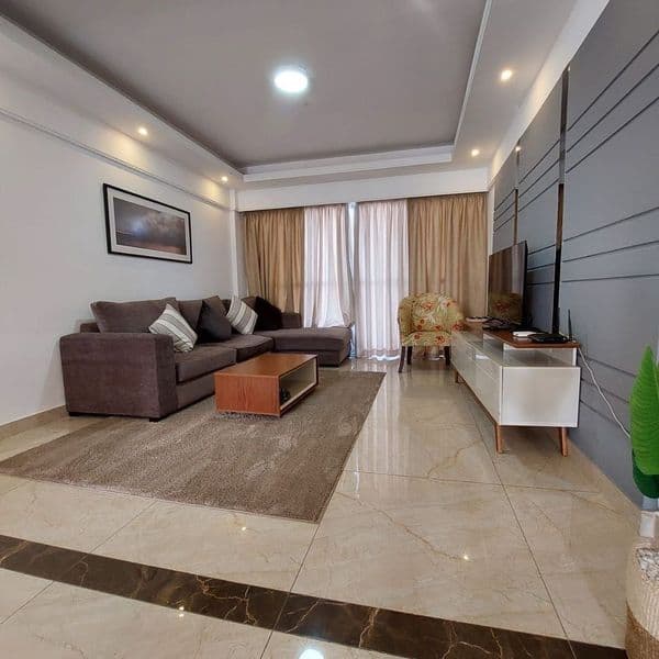 Сдается квартира в самом центре города <br />
<br />
Адрес: 