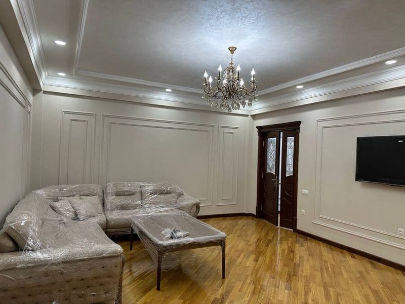 Сдается светлая и просторная квартира в новом доме, располож