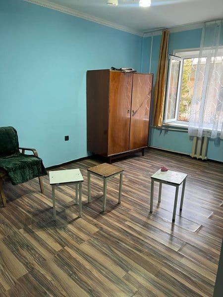 Аренда сергели 2 <br />
Бывшее общежитие <br />
1 ком<br />
 — фото 4