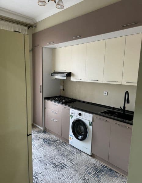 ЖК «Манзара»да 2 хонали уй ижарага берилади, факат оилага. 2