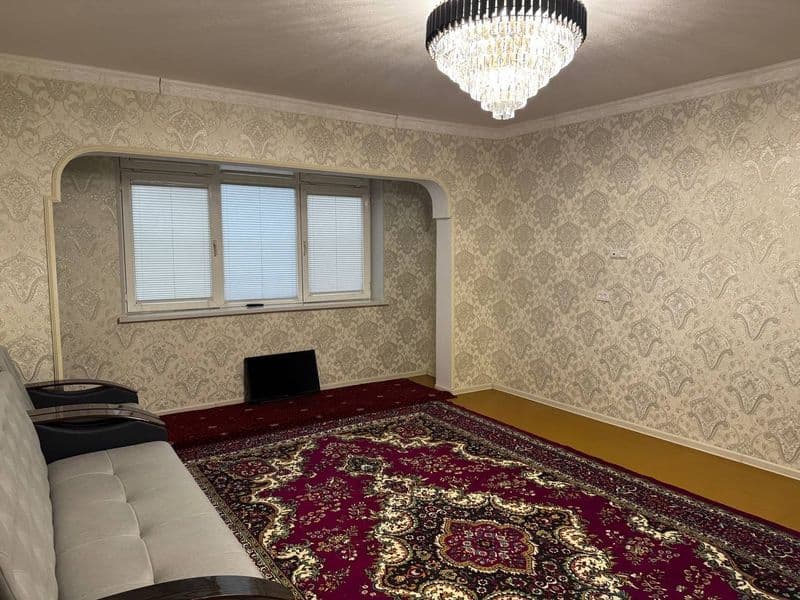 Юнусобод-4 Универсам  бозорга якин жойда <br />
Шундо Универ