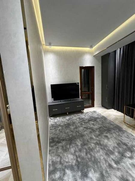 Район: Мирзо Улугбегский<br />
Адрес: Максим Горький<br />
< — фото 4