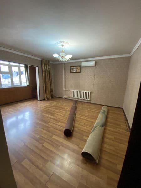 Abay krugda kvartira bor uch xonali bitta bola kerak bez mak