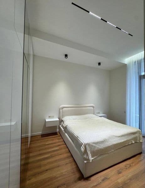 К вашему вниманию рады представить 1 комнатную квартиру на 1