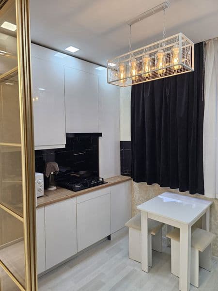 Новостройка Паркент 1й.этаж 2 ком.65м2 ц.800$ собственник — фото 3