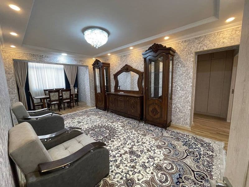 Сдаю свою квартиру, 5 комнат! 77 я серия , 2 этаж! Евроремон