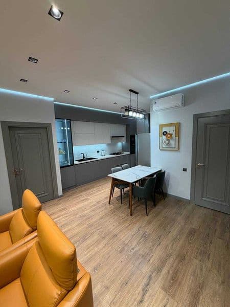 • Район: Мирабад<br />
• Адрес: Ойбек<br />
<br />
• 2х комн — фото 3